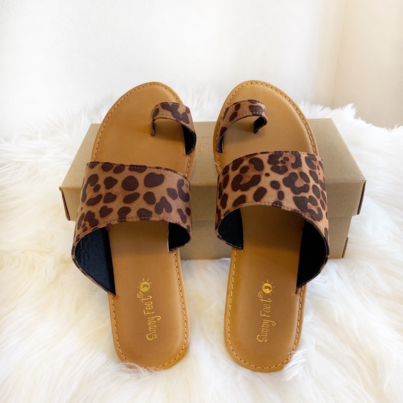 (NIB)🌸Sunny Feet Leopard Sandals - Picture 3 of 4